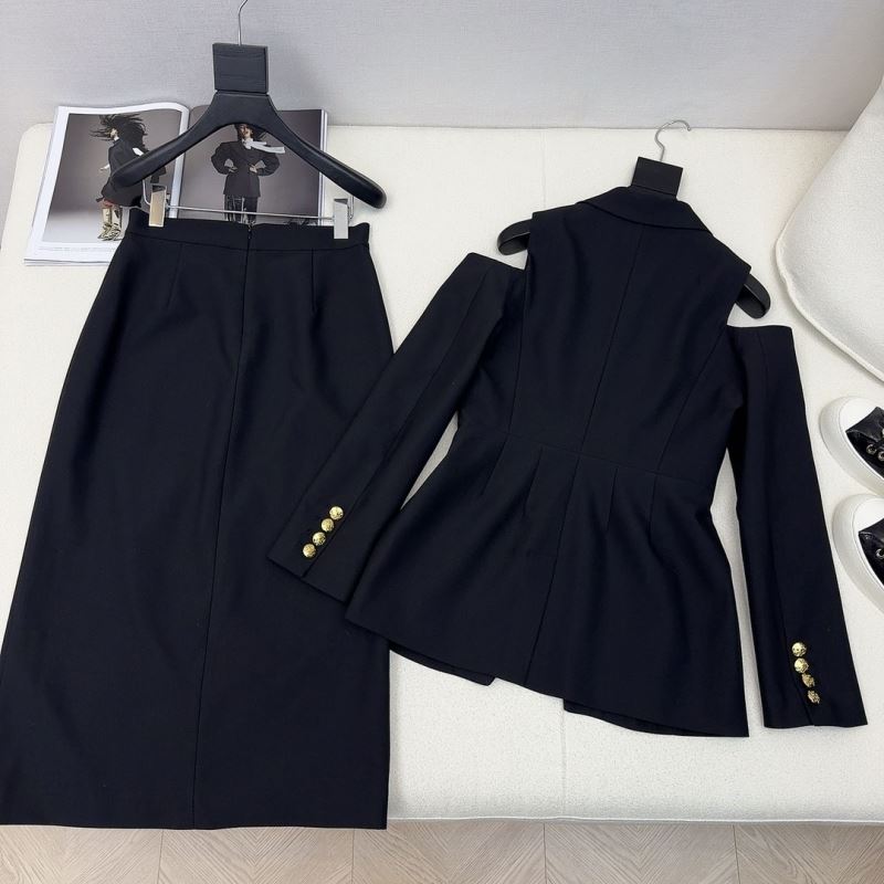 Alexander Mcqueen Dress Suits